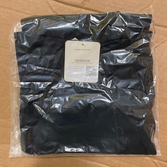 Fabletics NEW Oasis PureLuxe High Waisted Pocket Kick Flare Leggings Black Large - Picture 6 of 6